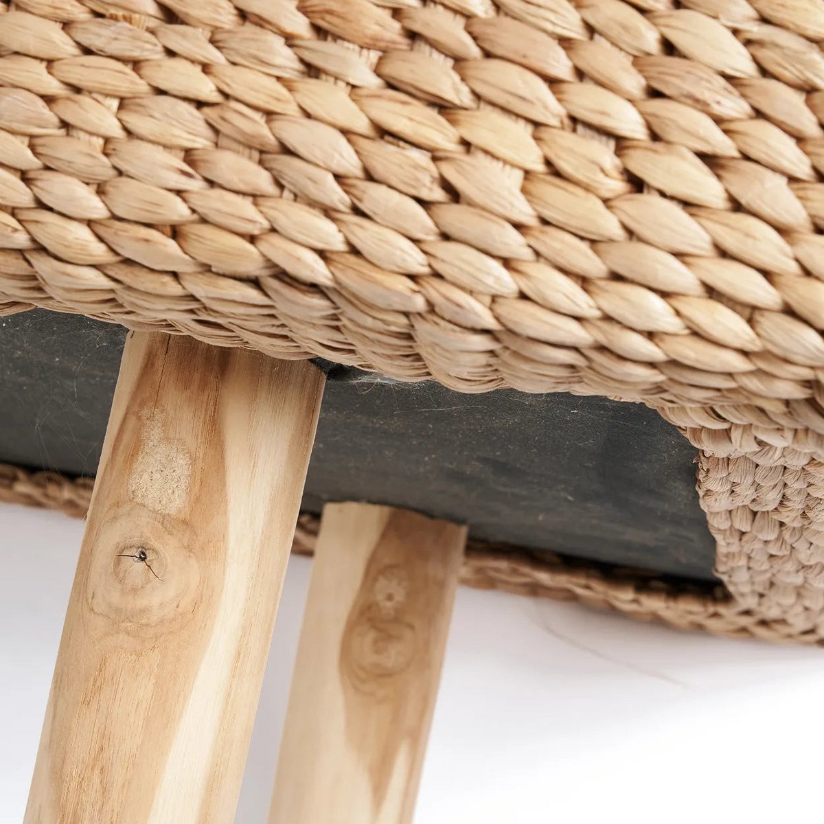 Penkki - The Water Hyacinth Bench