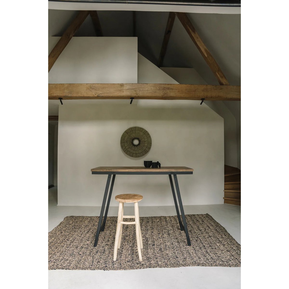 Baarijakkara - THE KEDUT BAR STOOL