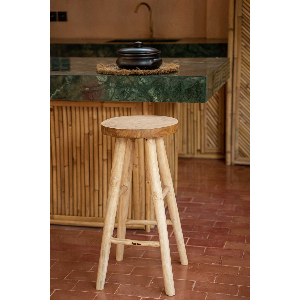 Baarijakkara - THE KEDUT BAR STOOL