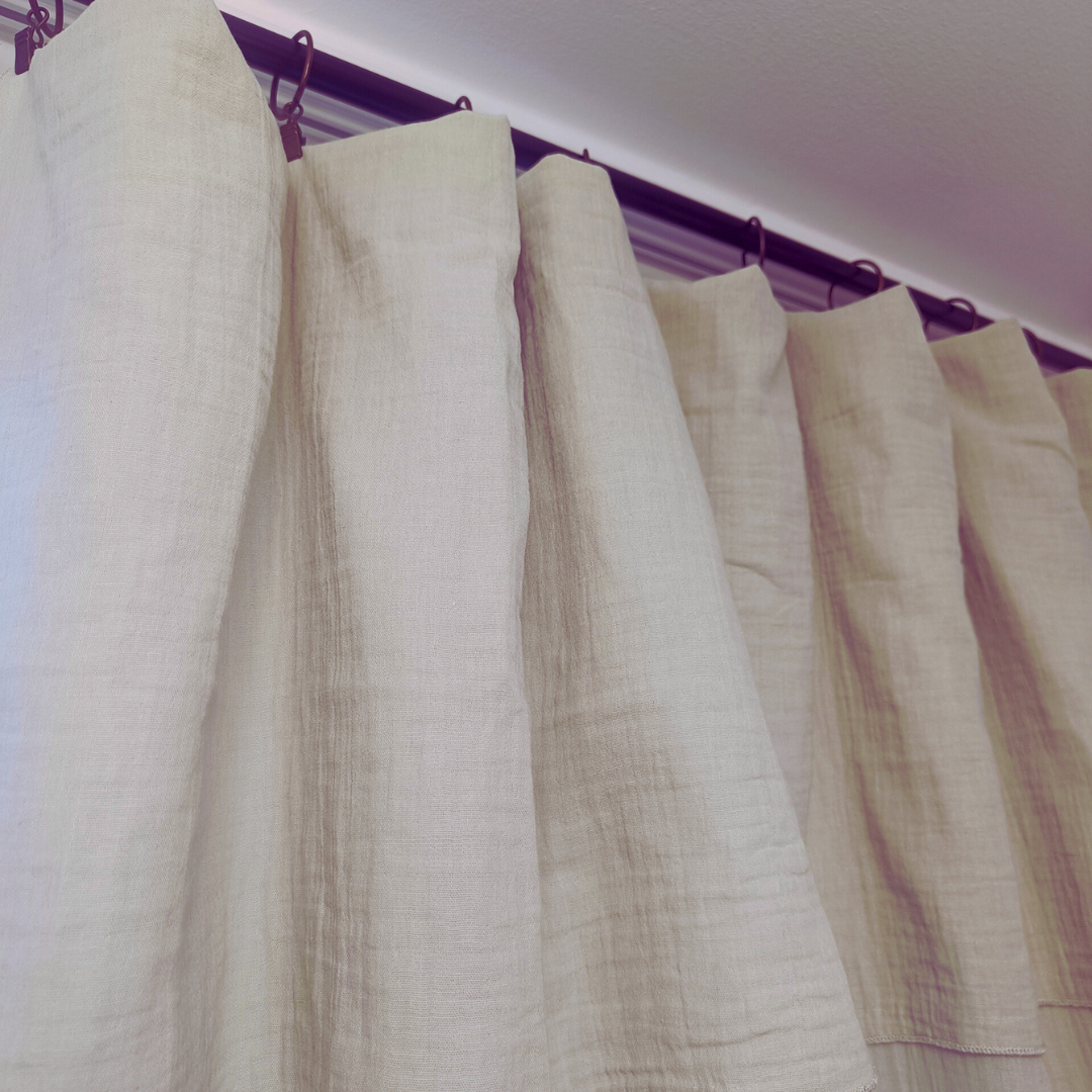 L'EFFET PAPILJON vaalenavihreä puuvillaverho 140x300 cm