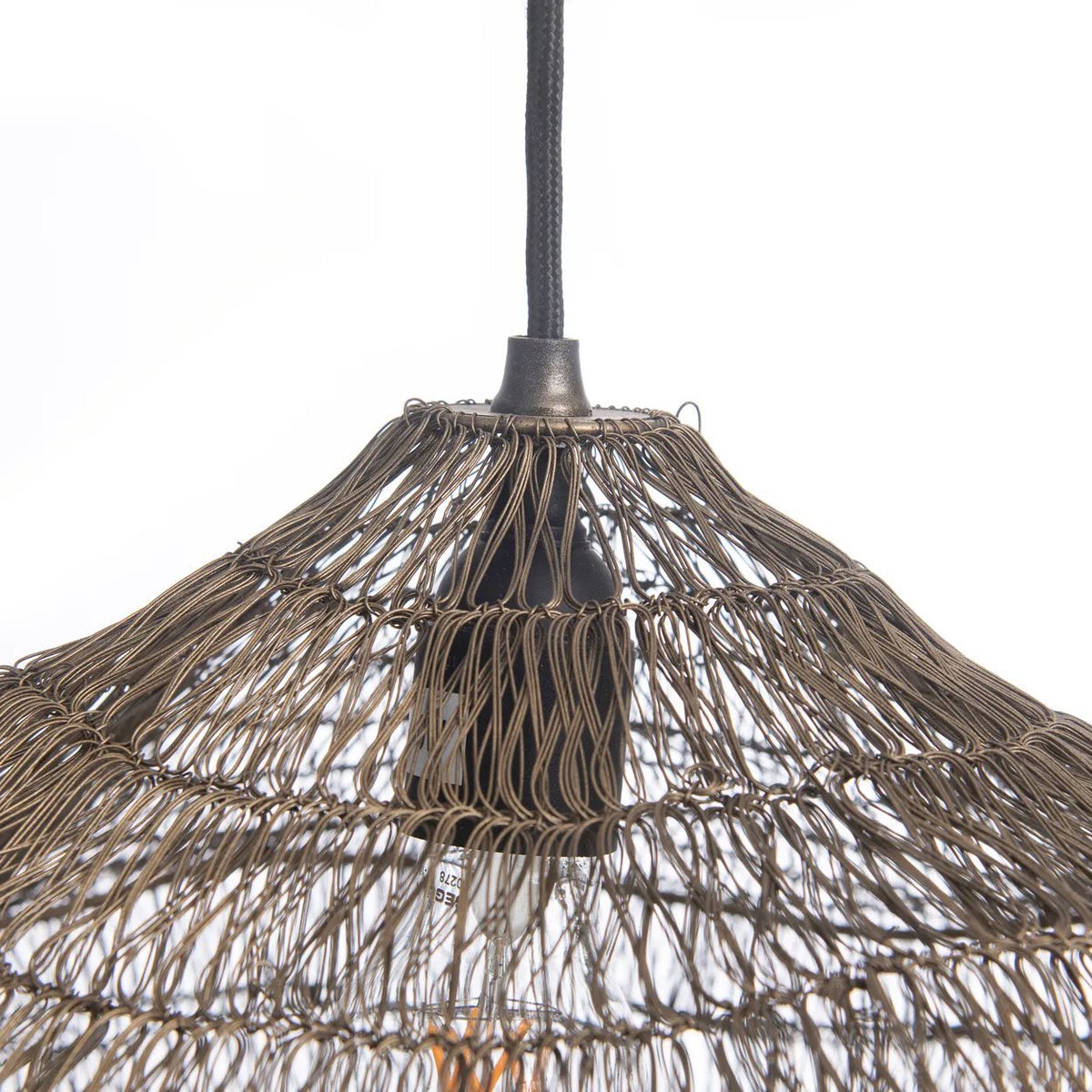 The Oyster Pendant M - BRASS