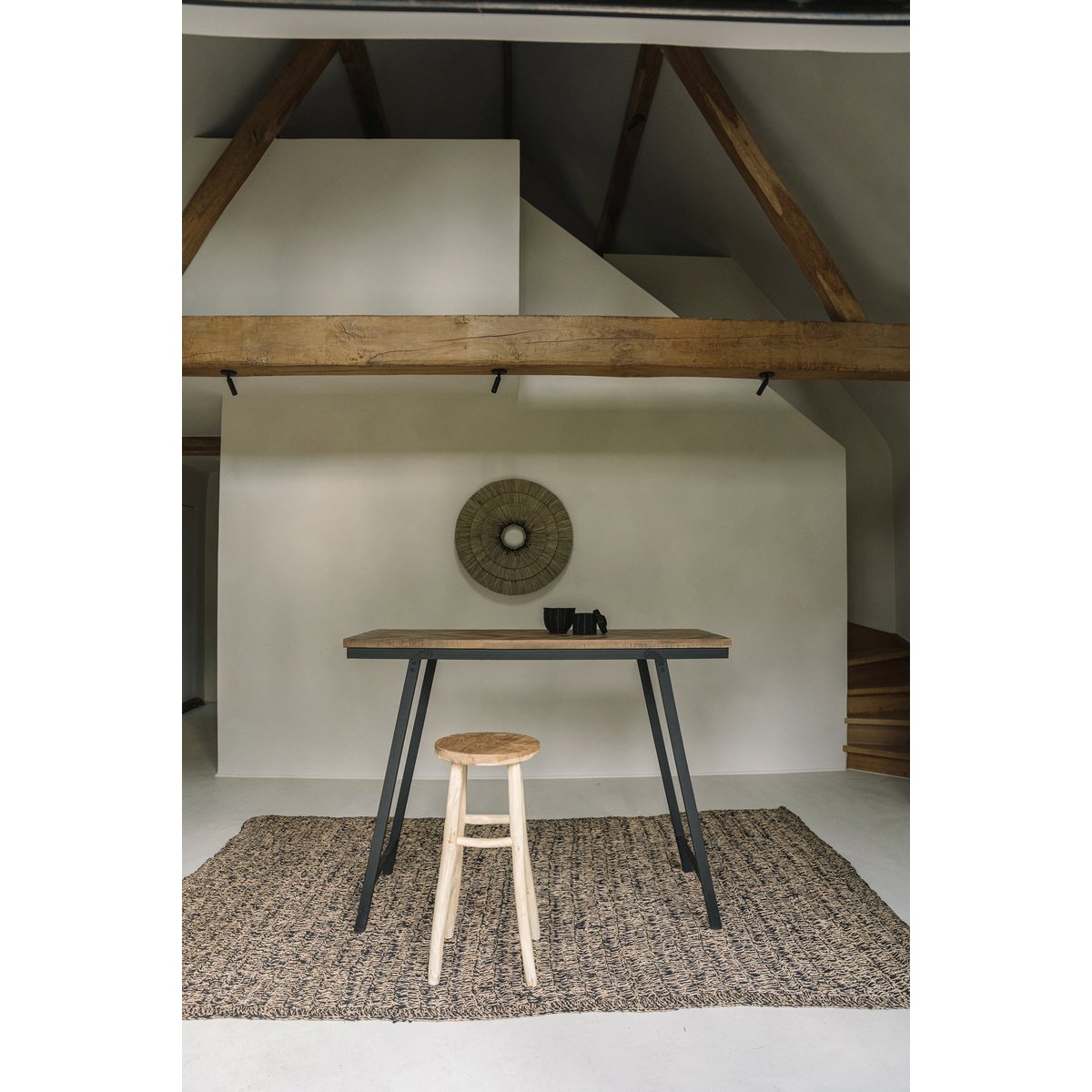 Baarijakkara - THE KEDUT BAR STOOL